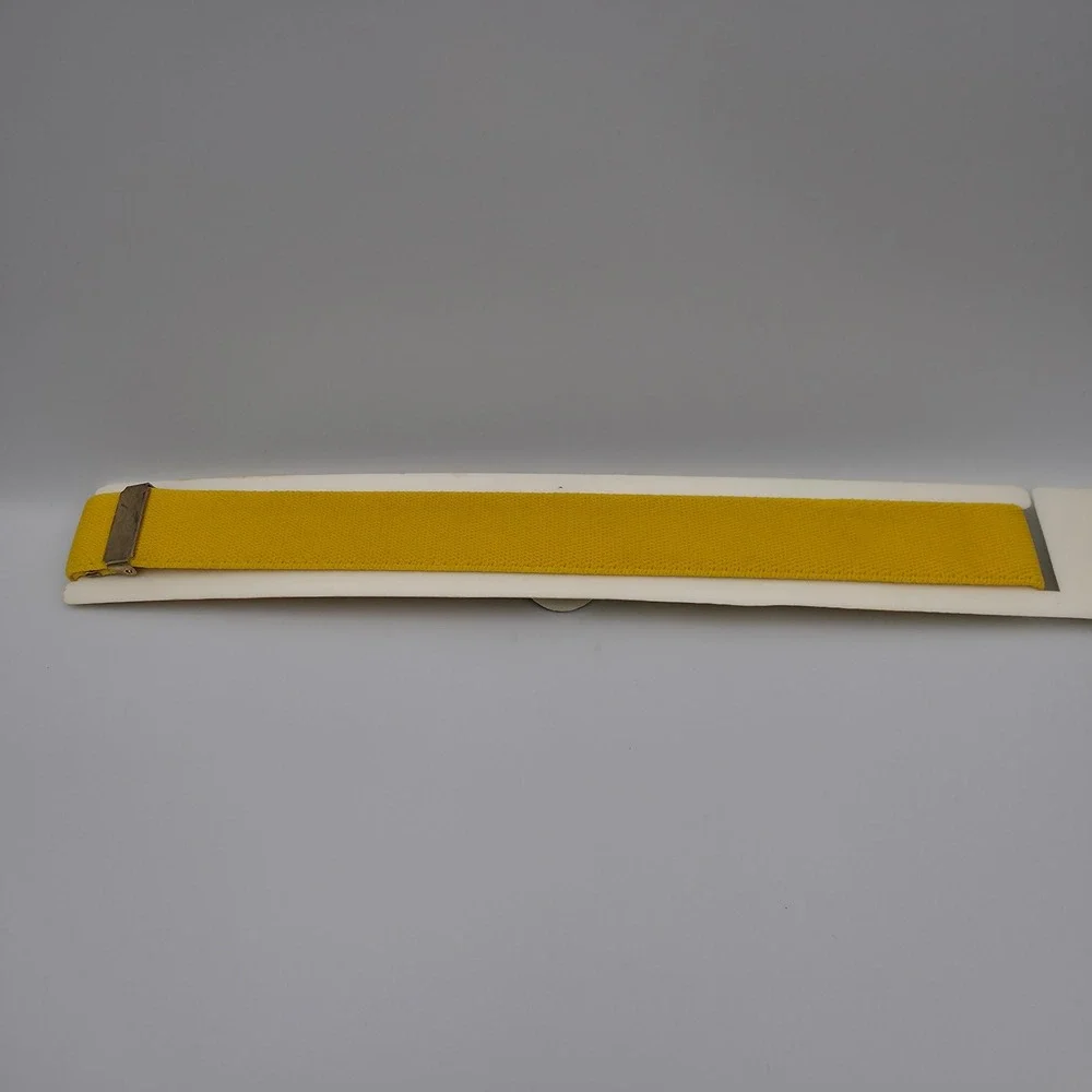 Vintage Lee Peanuts Charlie Brown Yellow Elastic Cinch Belt Adjustable Kids